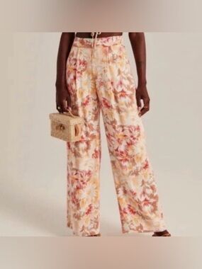 Abercrombie & Fitch Linen Blend Floral Wide-Leg Pants in Pink & Cream